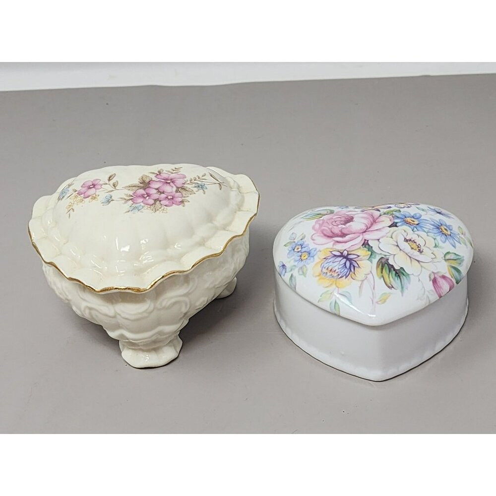 Vntg Liette Hand Decorated In The USA&Unmarked‎ Heart Shaped Trinket Boxes